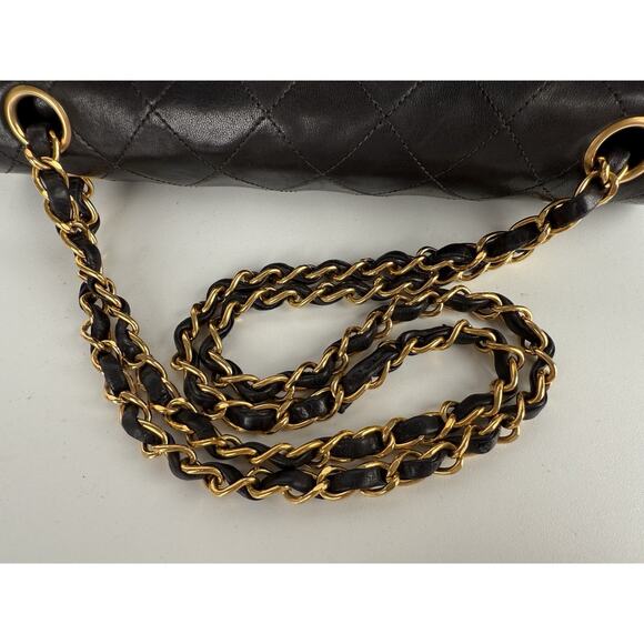 Chanel Vintage Classic Double Flap Bag Quilted Black Leather - Picture 2 of 16